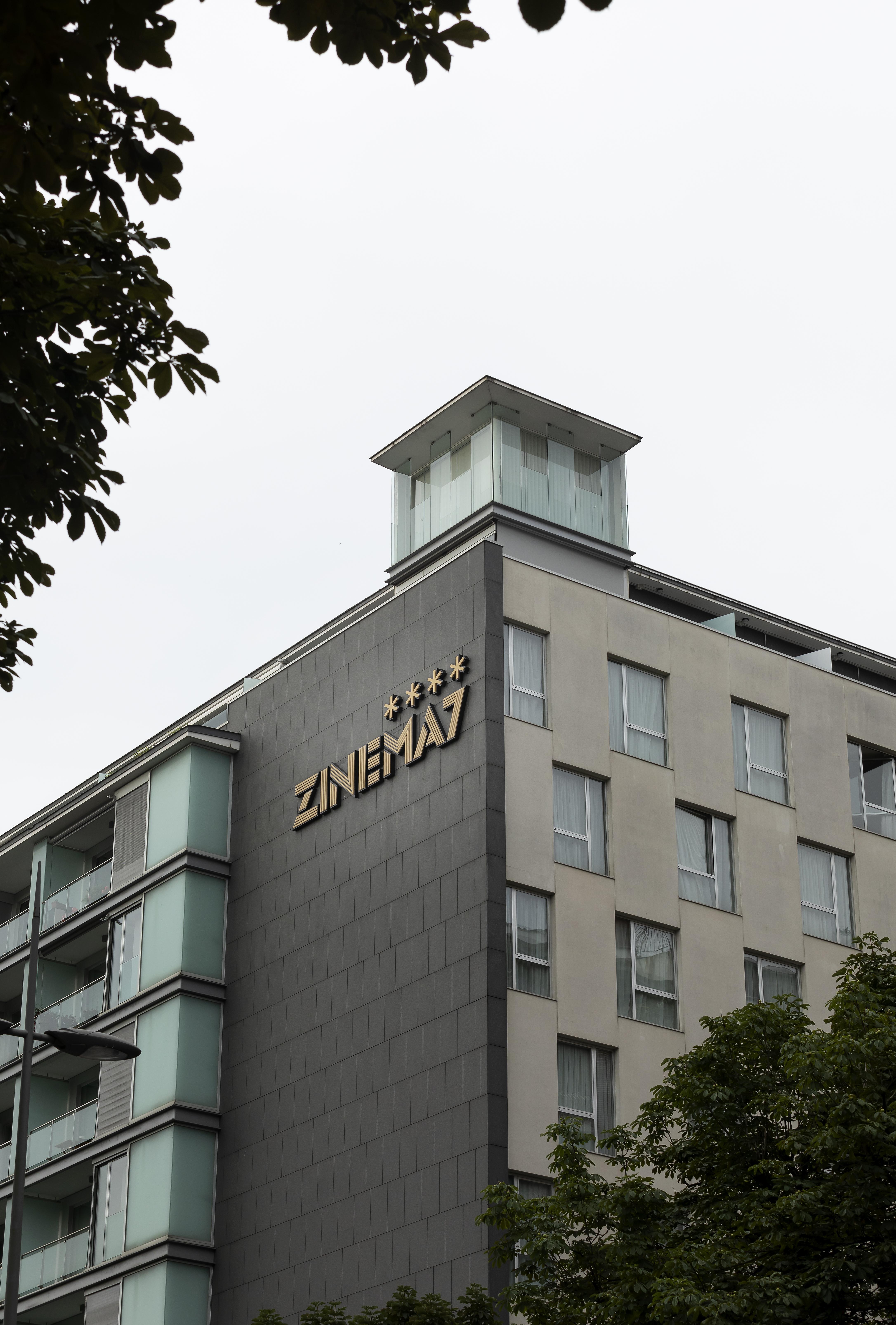 Hotel Zinema7 San Sebastian Luaran gambar